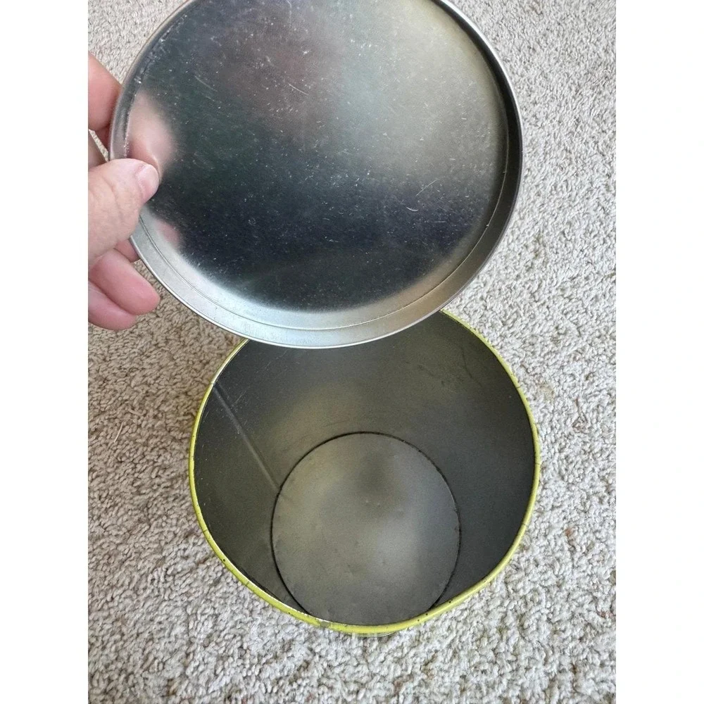 Ohio Wholesale Home-Style Starch Vintage Style Decorative Metal Storage Tin Can
